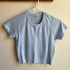 lululemon Swiftly Short Sleeve Cropped size 4
